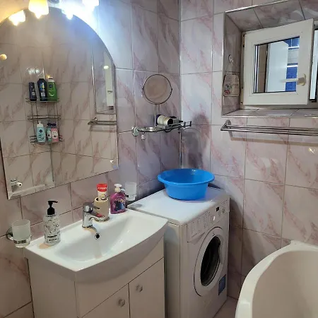 Quiet, Relaxing, Family Friendly Apartment Bucharest