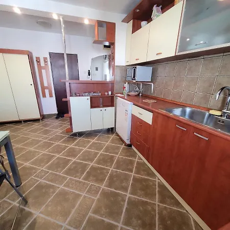 Quiet, Relaxing, Family Friendly Apartment