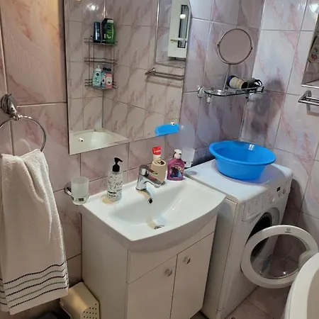 Quiet, Relaxing, Family Friendly Apartment Bucharest
